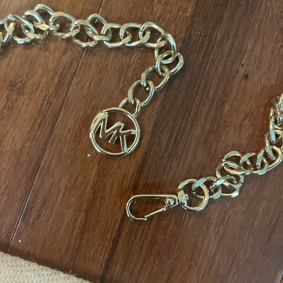 Michael Kors Chain Belt Size Small/Medium 38” - Picture 2 of 4